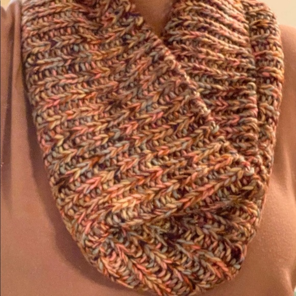 Express Cowl Scarf - Picture 2 of 3